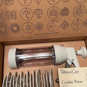 Pampered Chef Cookie Press